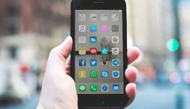 tech-magazine-thumb-1